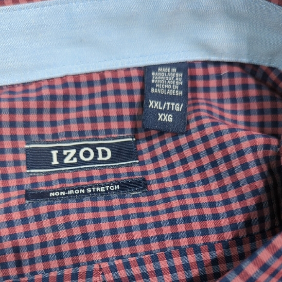 Izod Men's Burgundy Checkered Button Down Shirt - Picture 5 of 8